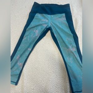 Under Armour Women's Ankle Crop Leggings